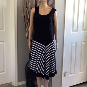 Tan Jay black and white dropped waist Dress size 10